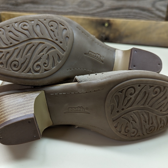 Earth Shoes Intrepid bootie 9.5 taupe tan - Picture 6 of 8